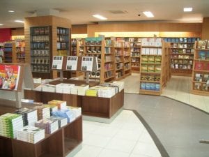 Toko Buku gramedia