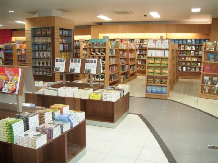 Toko Buku gramedia